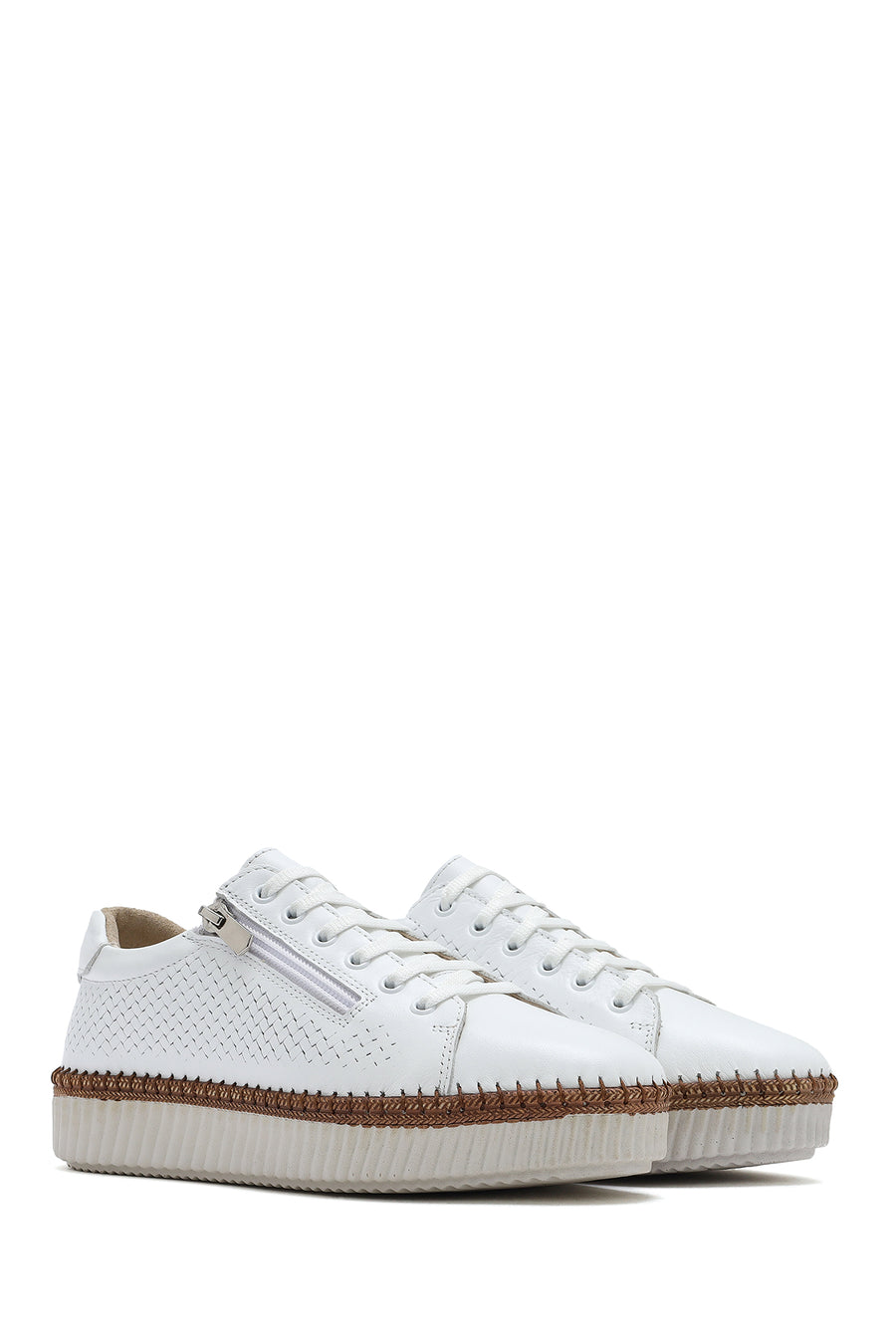 Kadın Beyaz Bağcıklı Kalın Tabanlı Deri Sneaker