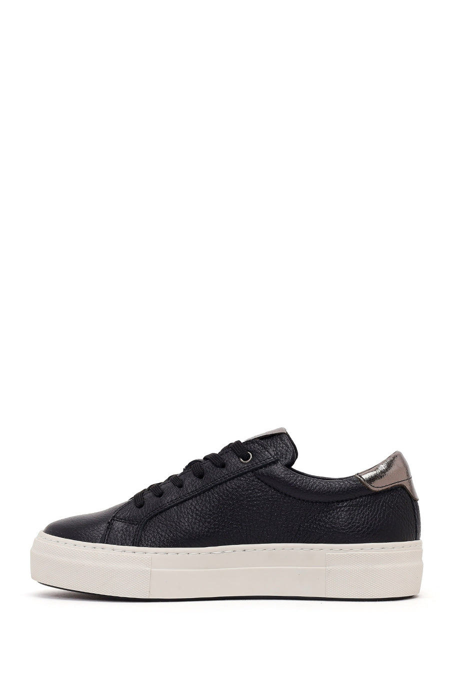 Woman Black Lace-Up Leather Sneaker