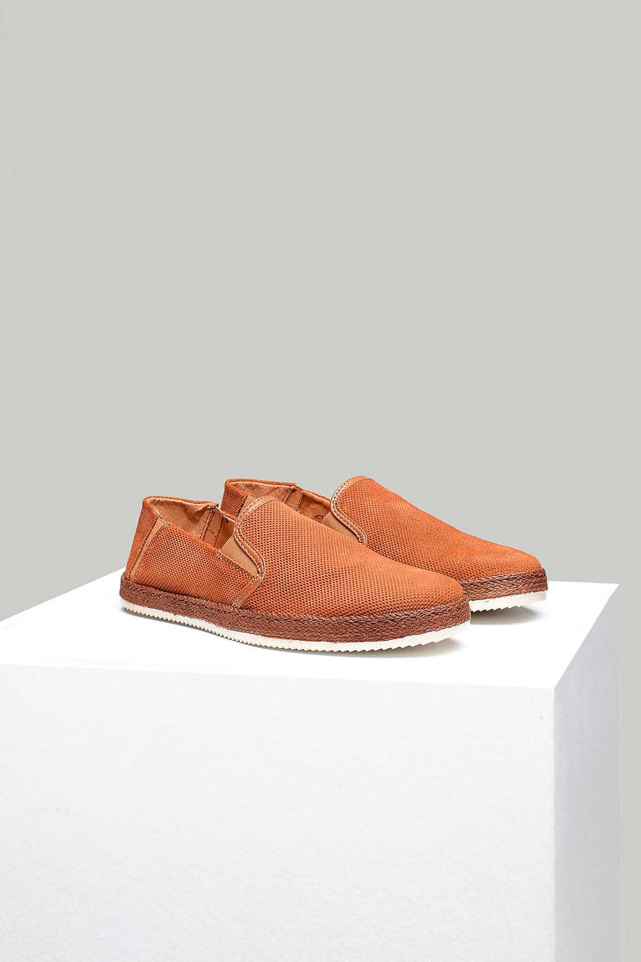 Men's shoes