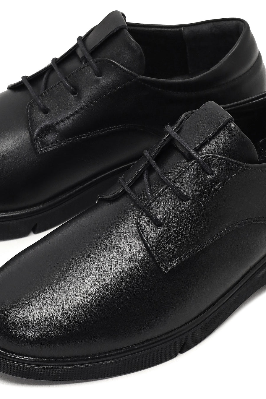 Women's Black Lace-up Leather Masculine Shoe