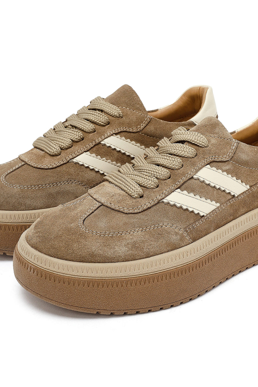 Kadın Bej Bağcıklı Kalın Tabanlı Süet Deri Sneaker