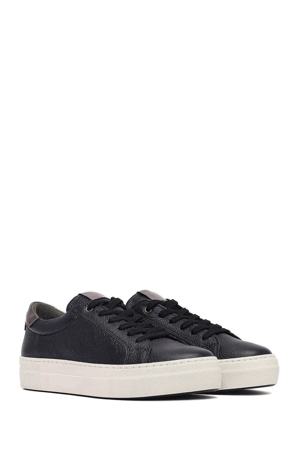 Kadın Siyah Bağcıklı Deri Sneaker