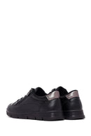 Kadın Siyah Bağcıklı Sneaker | Derimod