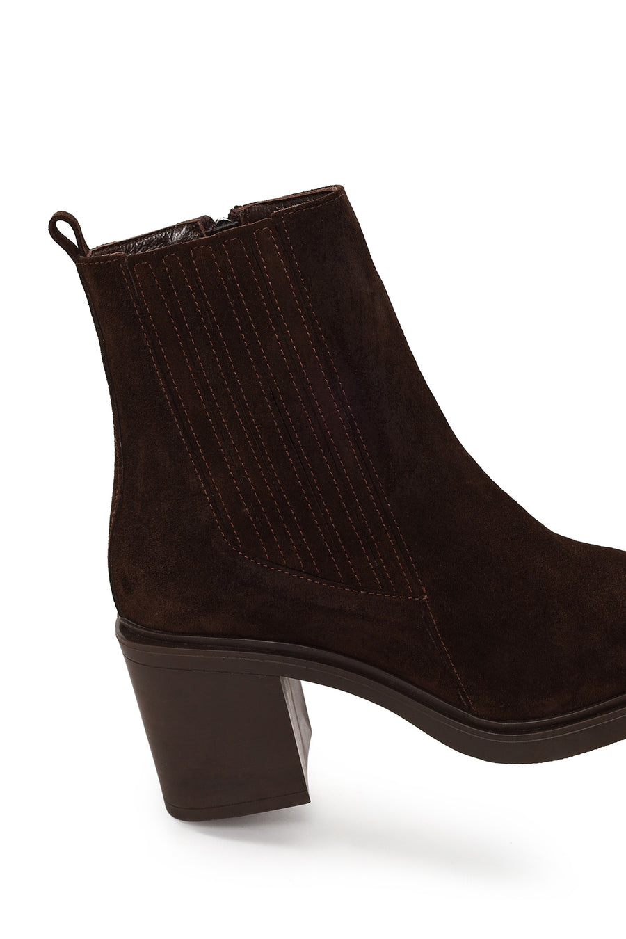 Woman Brown Zip Closure Chunky Heeled Suede Boots