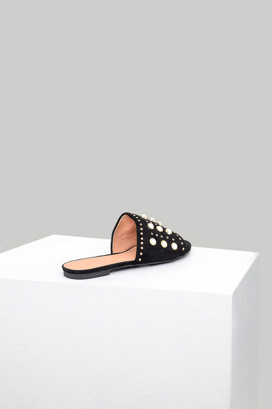 Women's Pearl Detailed Slippers