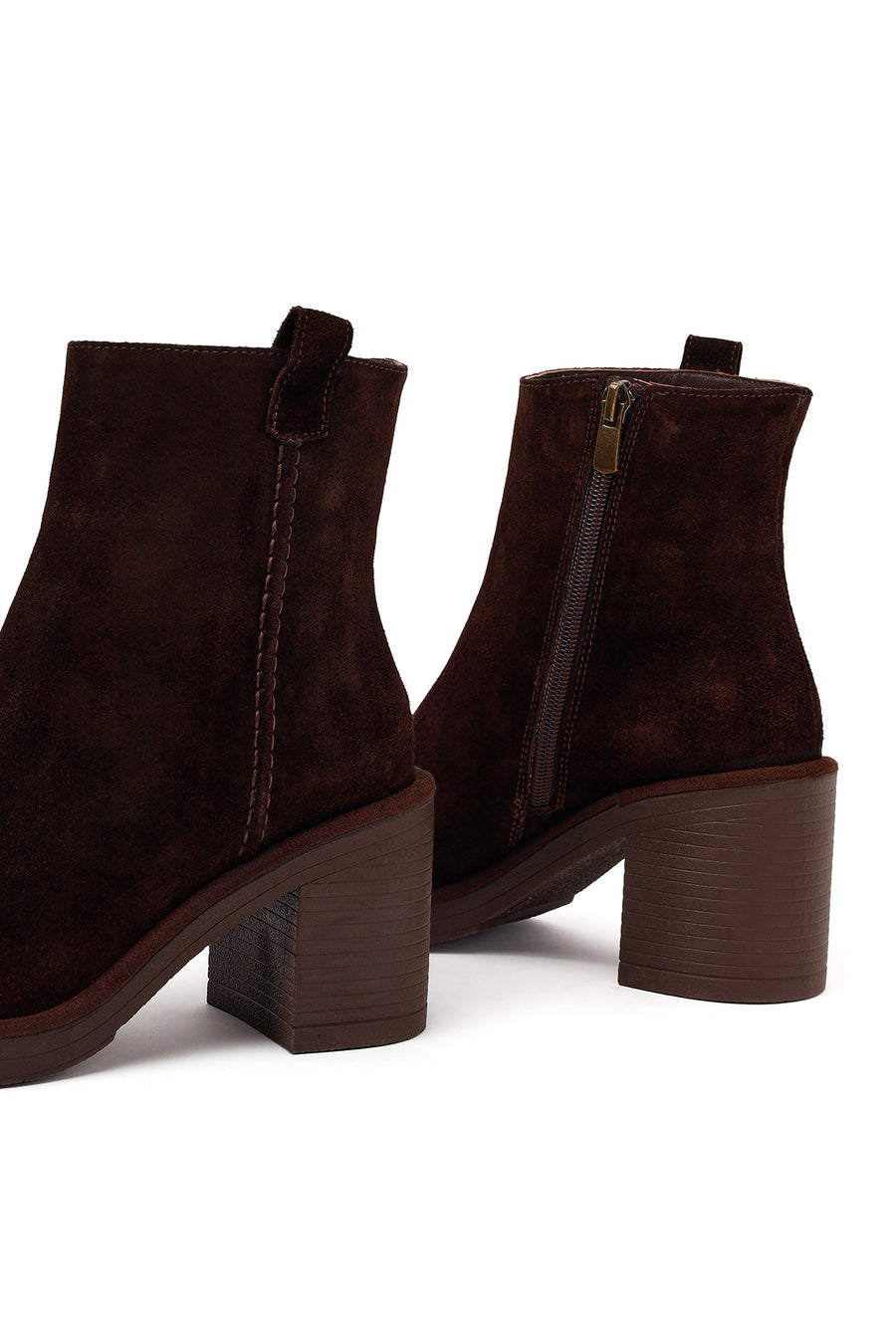 Woman Brown Zip Closure Chunky Heeled Suede Boots