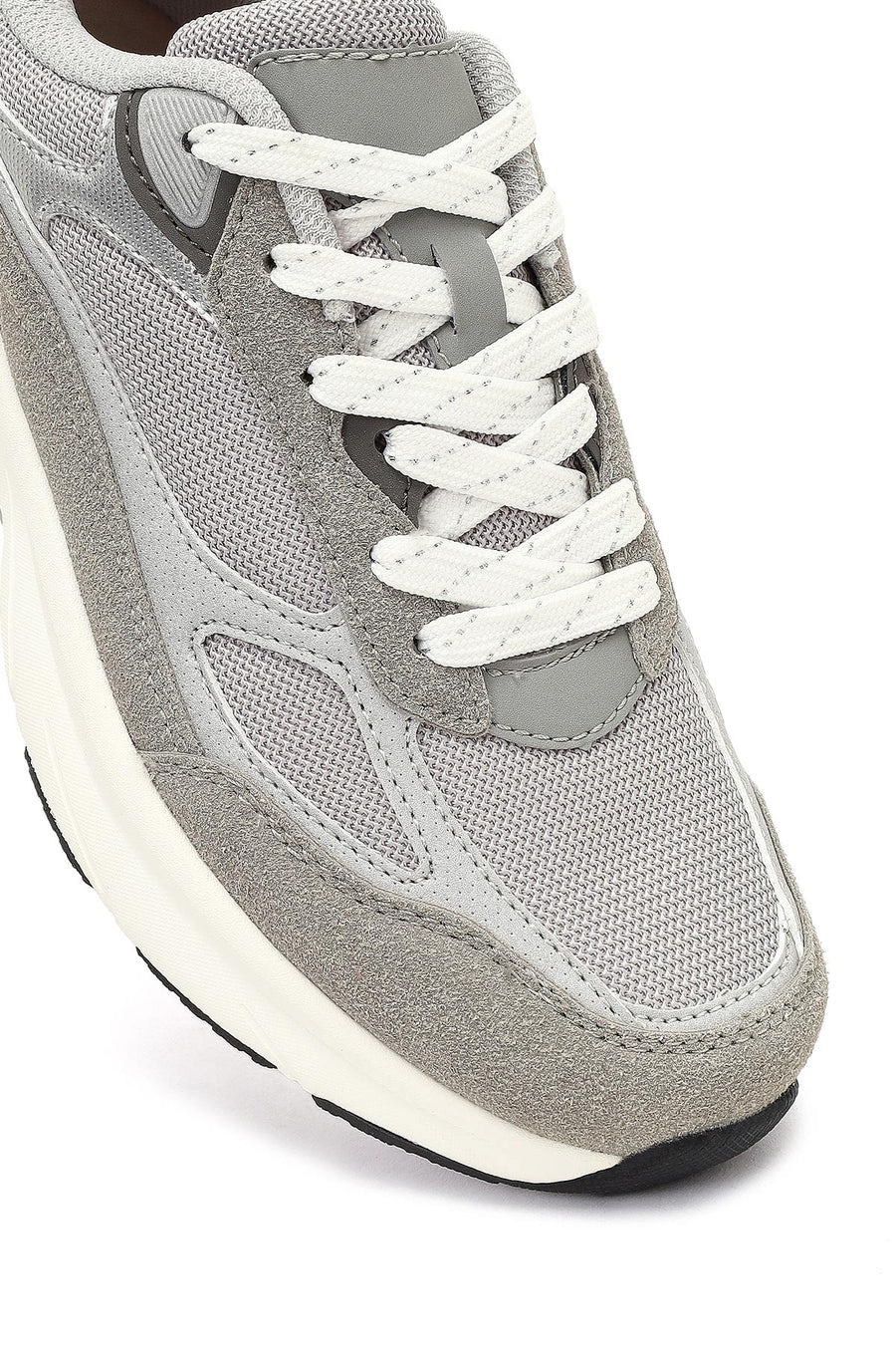 Kadın Gri Bağcıklı Kalın Tabanlı Sneaker