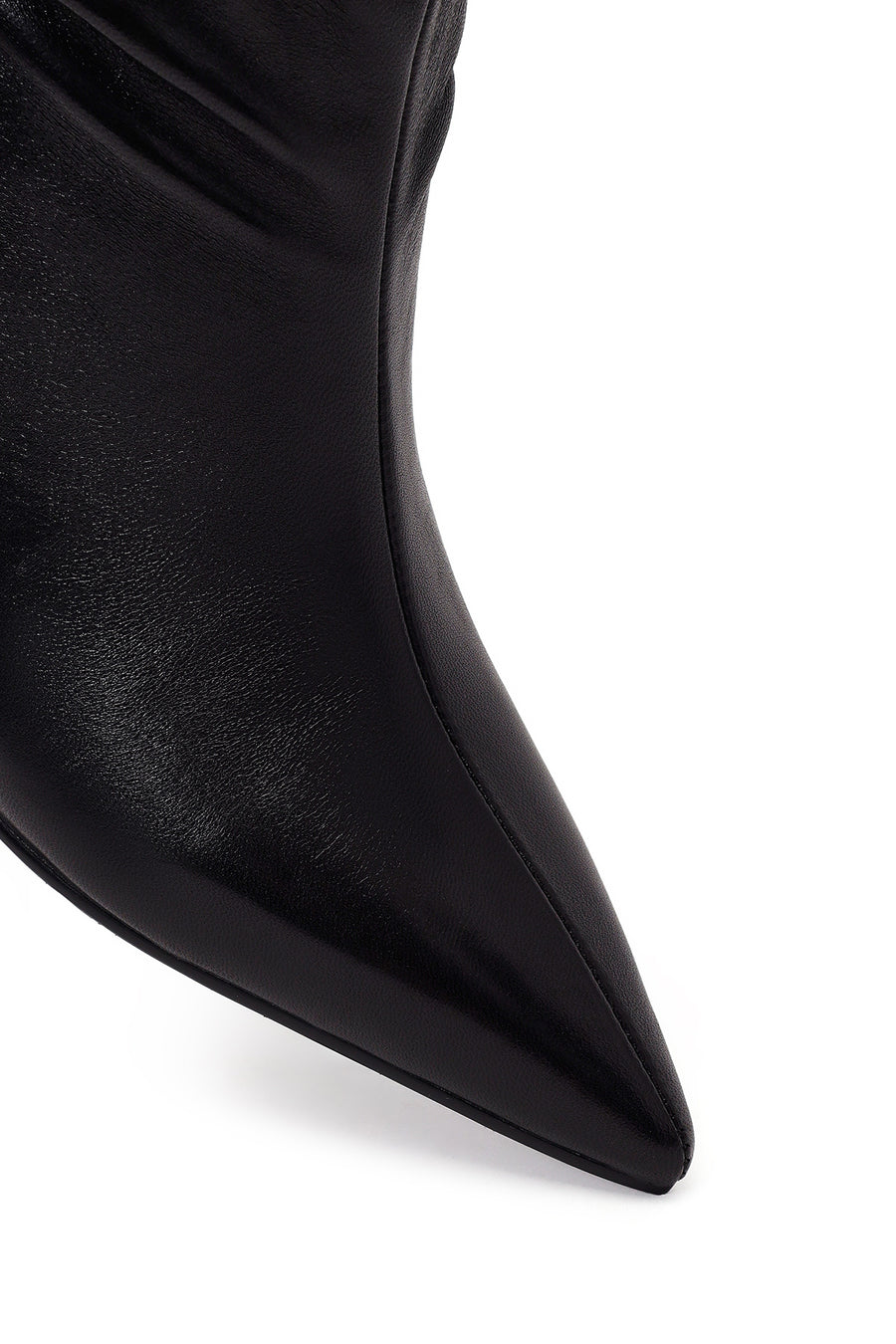 Woman Black Short Heeled Leather Boots