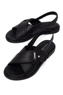 Woman Black Leather Sandal | Derimod