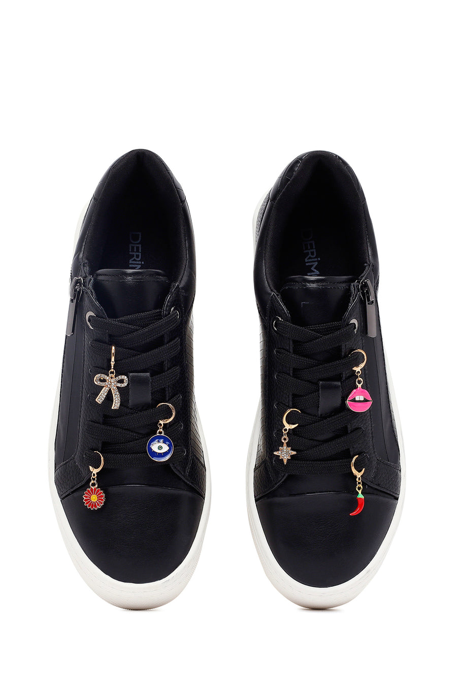 Woman Black Lace-Up Chunky Sneaker