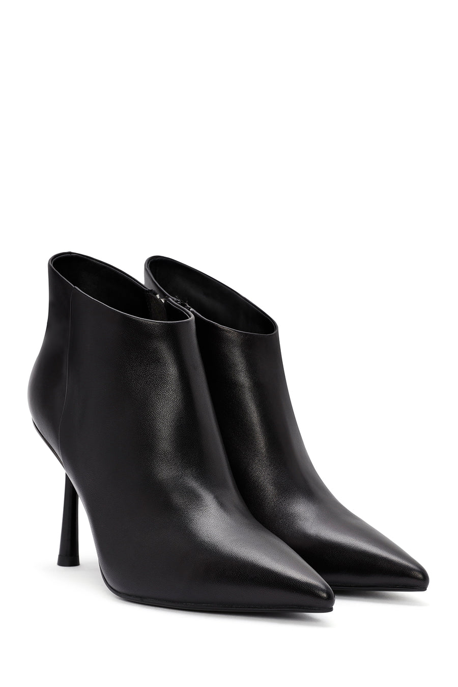 Women's Black Zippered Thin Heeled Leather Boots