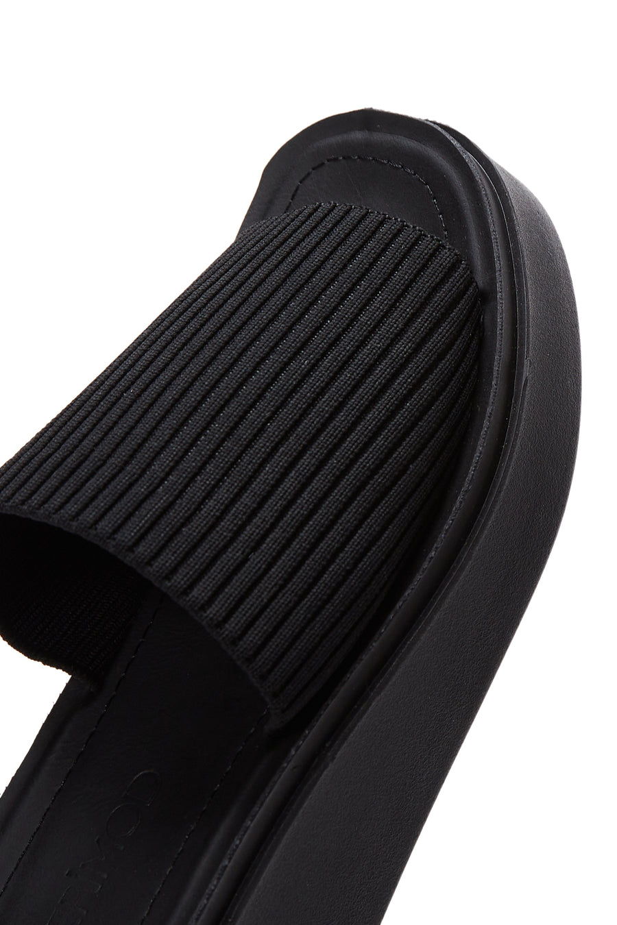 Kadın Siyah Fitilli Dolgu Topuk Terlik