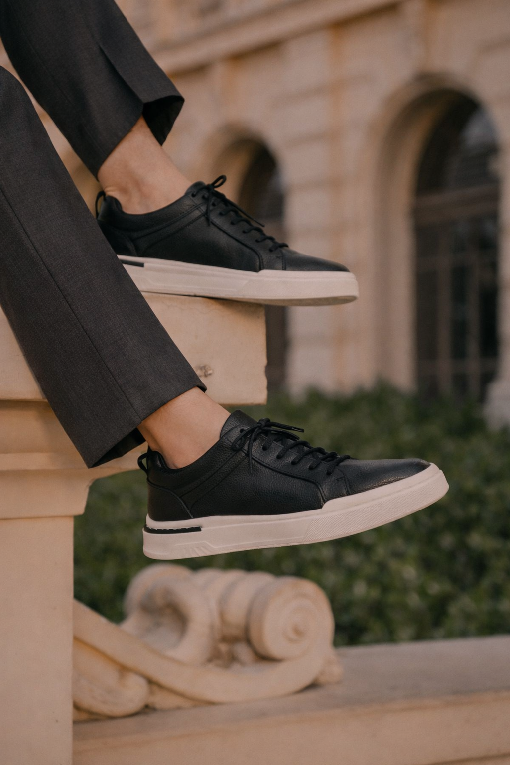 Erkek Siyah Bağcıklı Deri Sneaker