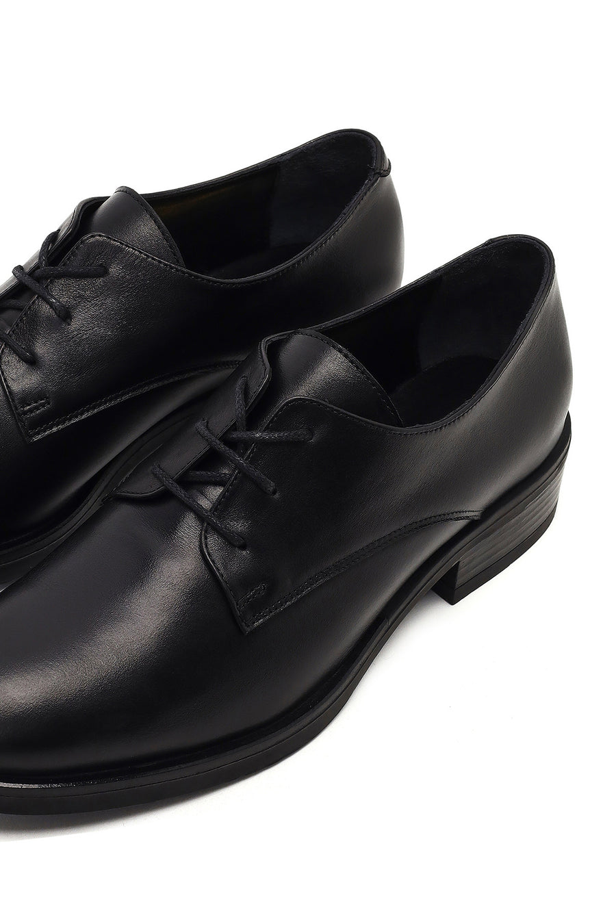 Women's Black Lace-up Leather Masculine Shoe