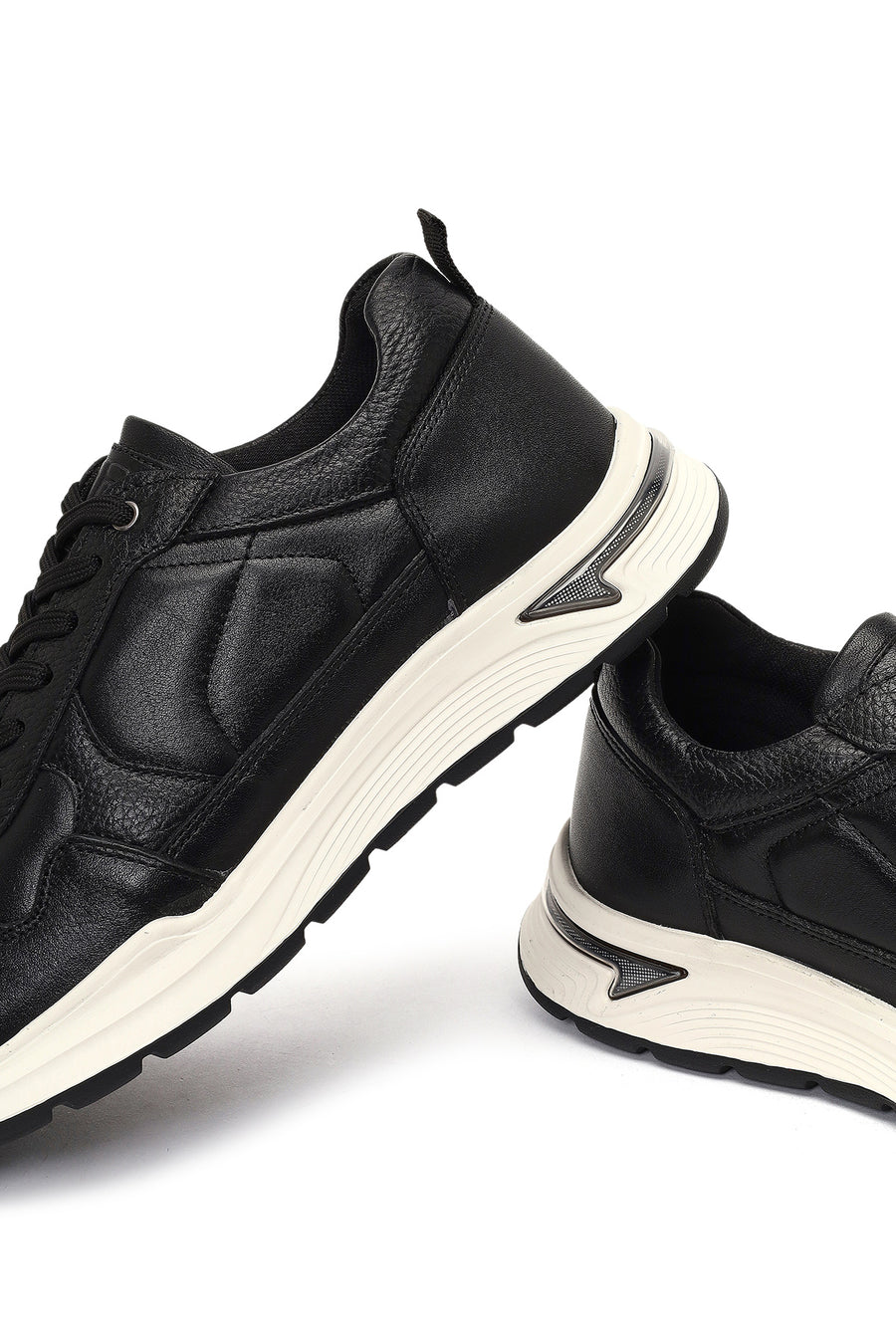 Men's Black Lace-Up Thick-Soled Leather Sneaker