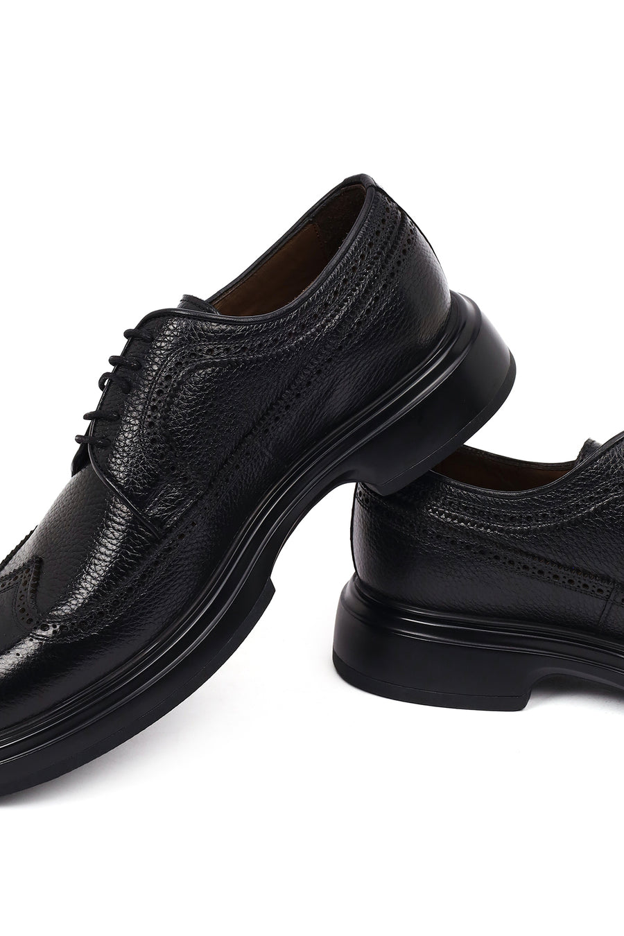 Men's Black Lace-Up Thick-Soled Leather Casual Shoe