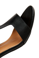 Women's Black Ankle Strap Thick Heeled Sandals | Derimod