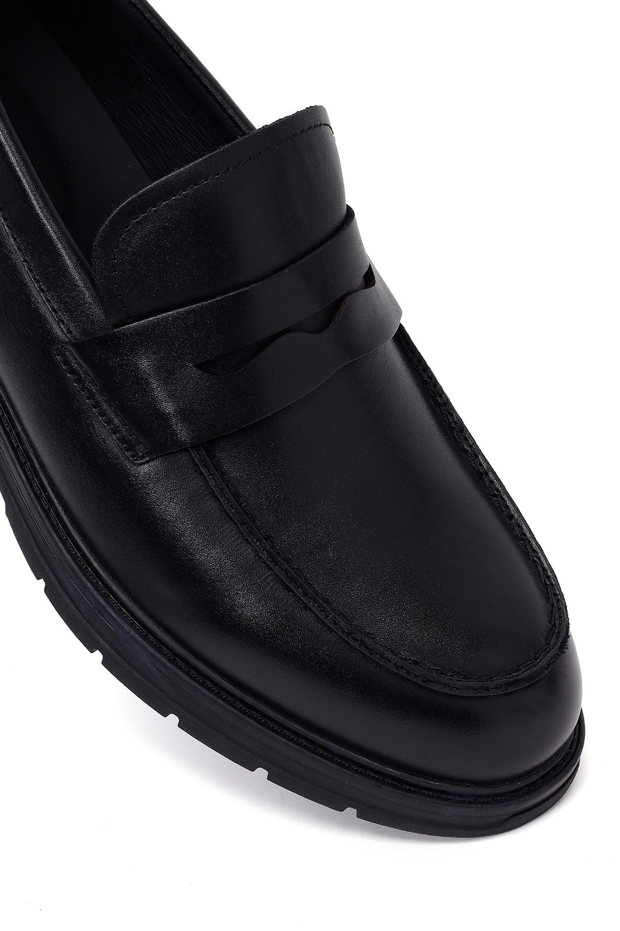 Male Black Thick-Soled Leather Loafer