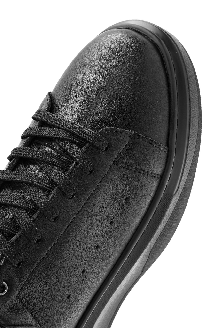 Men's Black Lace-up Leather Sneaker