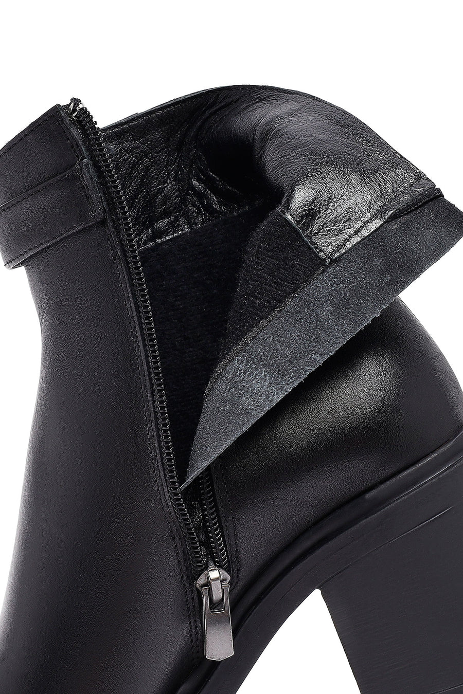 Woman Black Zippered Chunky Heels Leather Boat