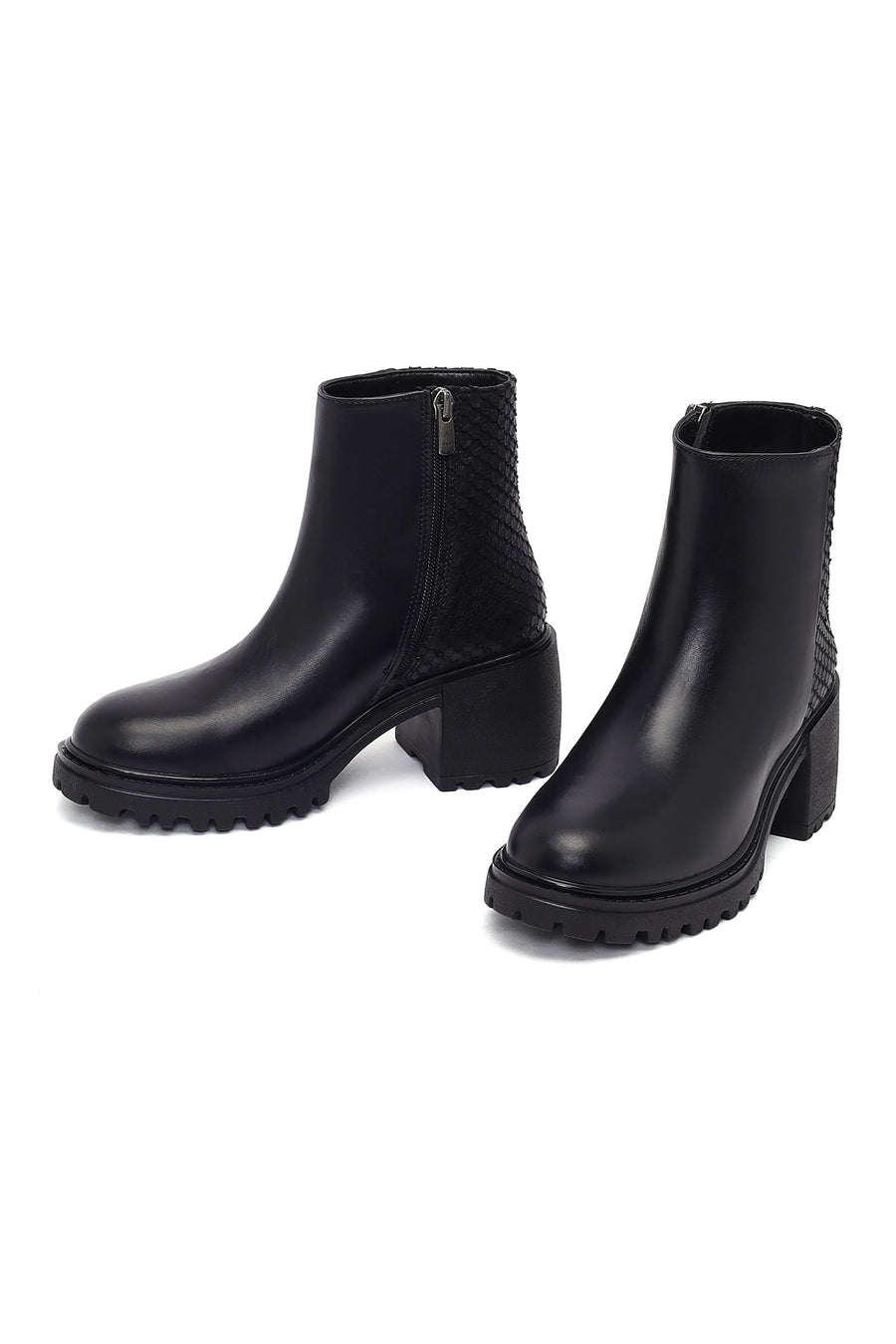 Women's Black Zippered Thick Heeled Leather Boot