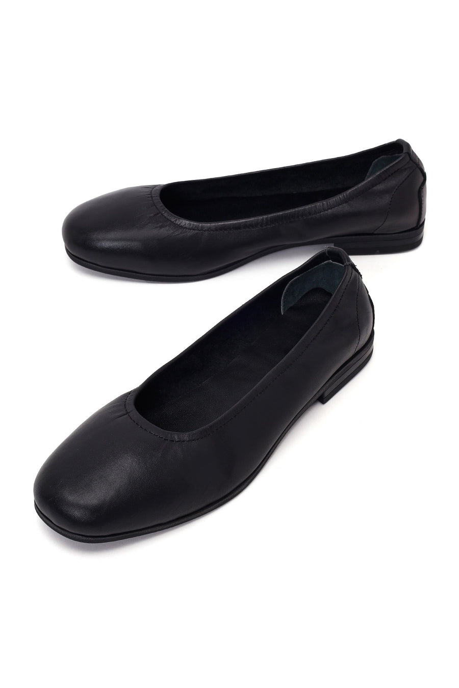 Woman Black Leather Ballet Flat