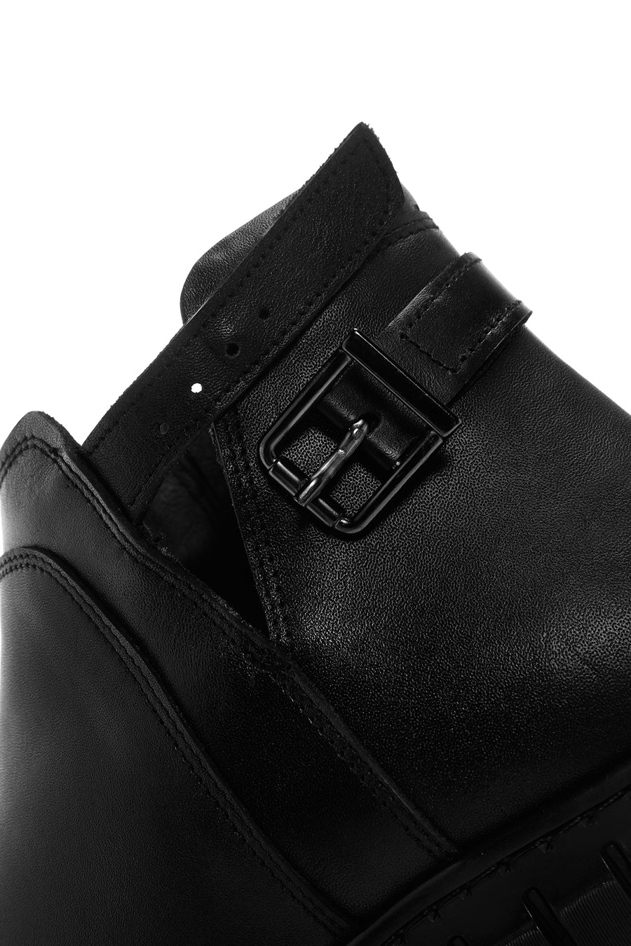 Woman Black Zippered Buckle Detail Leather Comfort Boots