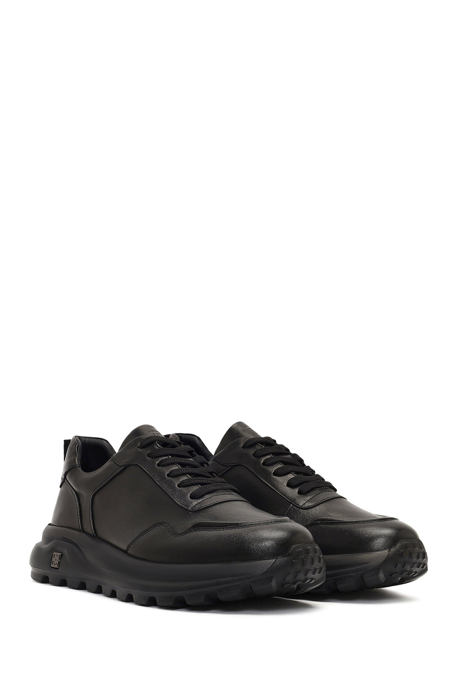 Erkek Siyah Bağcıklı Kalın Tabanlı Deri Sneaker