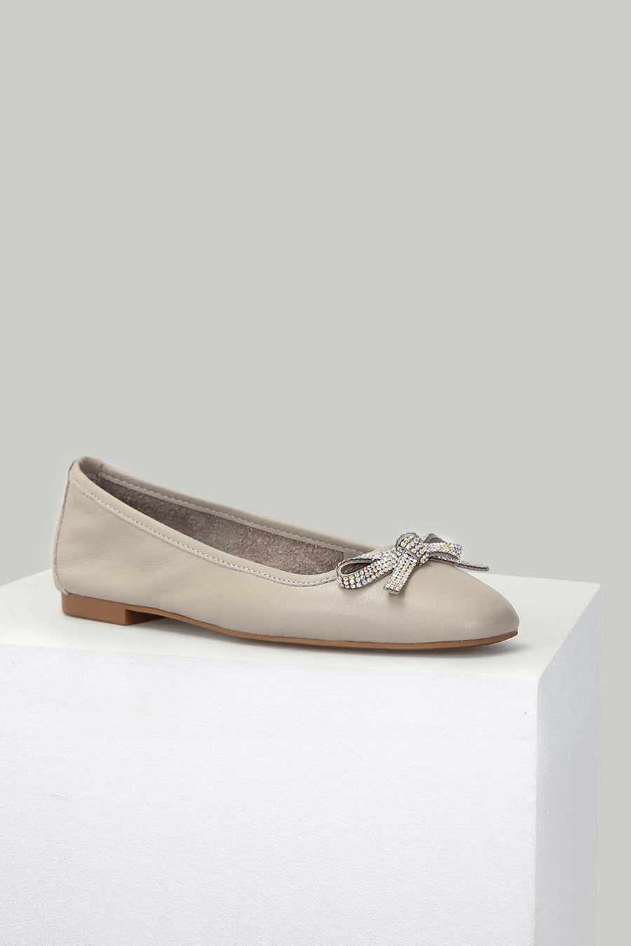 Women's Leather Ballerinas with Bow Detail