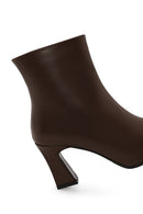 Woman Brown Zip Closure Chunky Heeled Leather Boots | Derimod