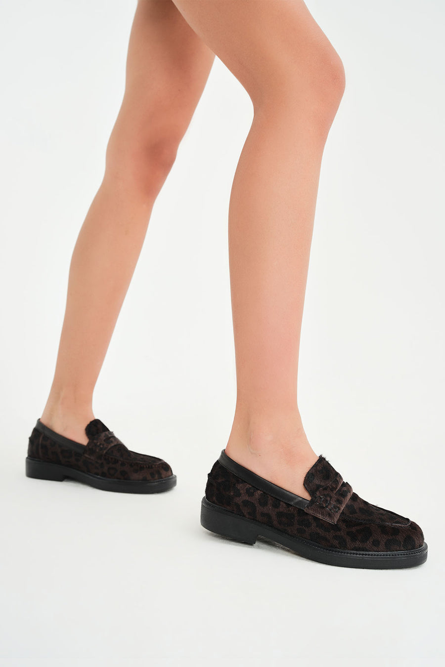 Woman Leopard Print Furry Leather Masculine Loafer