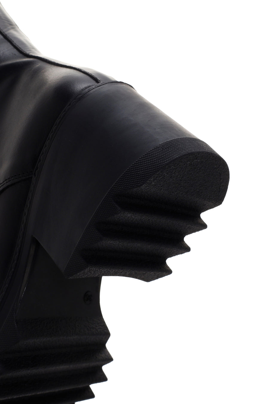 Women's Black Heeled Zippered Classic Leather Boots