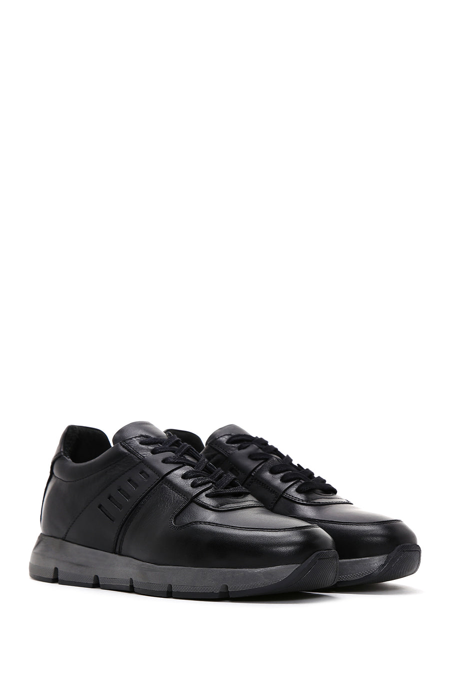 Men's Black Leather Casual Sneaker