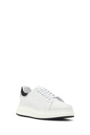 Erkek Beyaz Bağcıklı Kalın Tabanlı Deri Sneaker | Derimod
