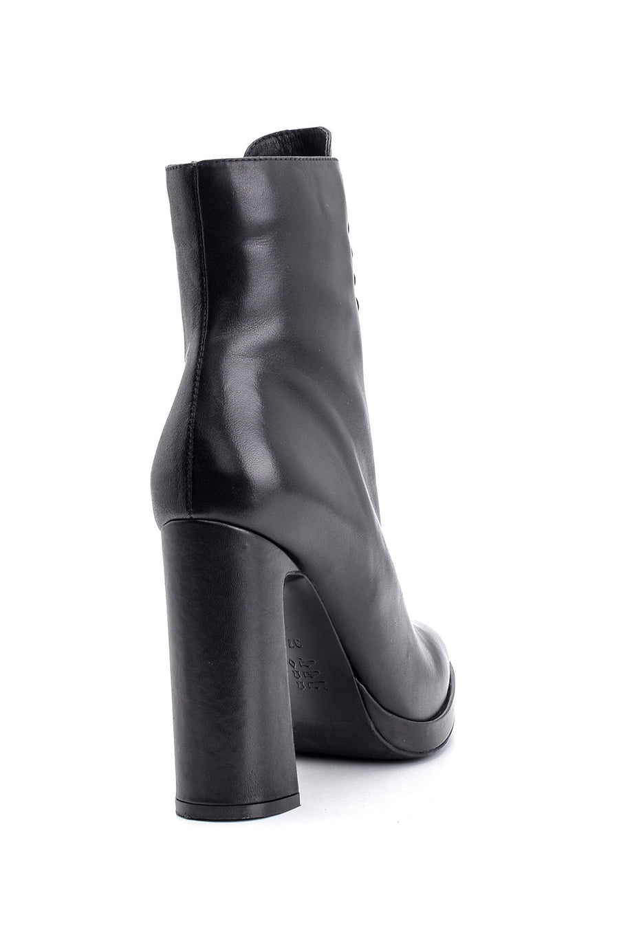Women's Heeled Leather Boots