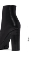 Woman Black Zip Closure High-Heeled Leather Boots | Derimod