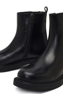 Woman Black Zip Closure Leather Boots | Derimod