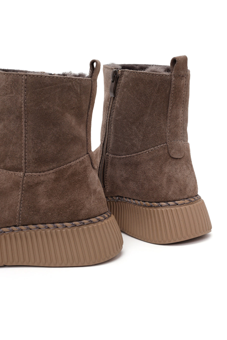 Woman Mink Zip Closure Thick-Soled Suede Boots