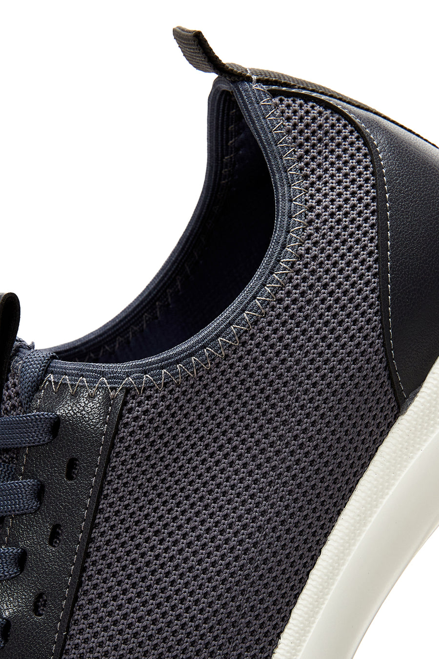 Men's Gray Sneaker