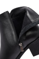 Woman Black Zip Closure Thick-Heeled Leather Boots | Derimod