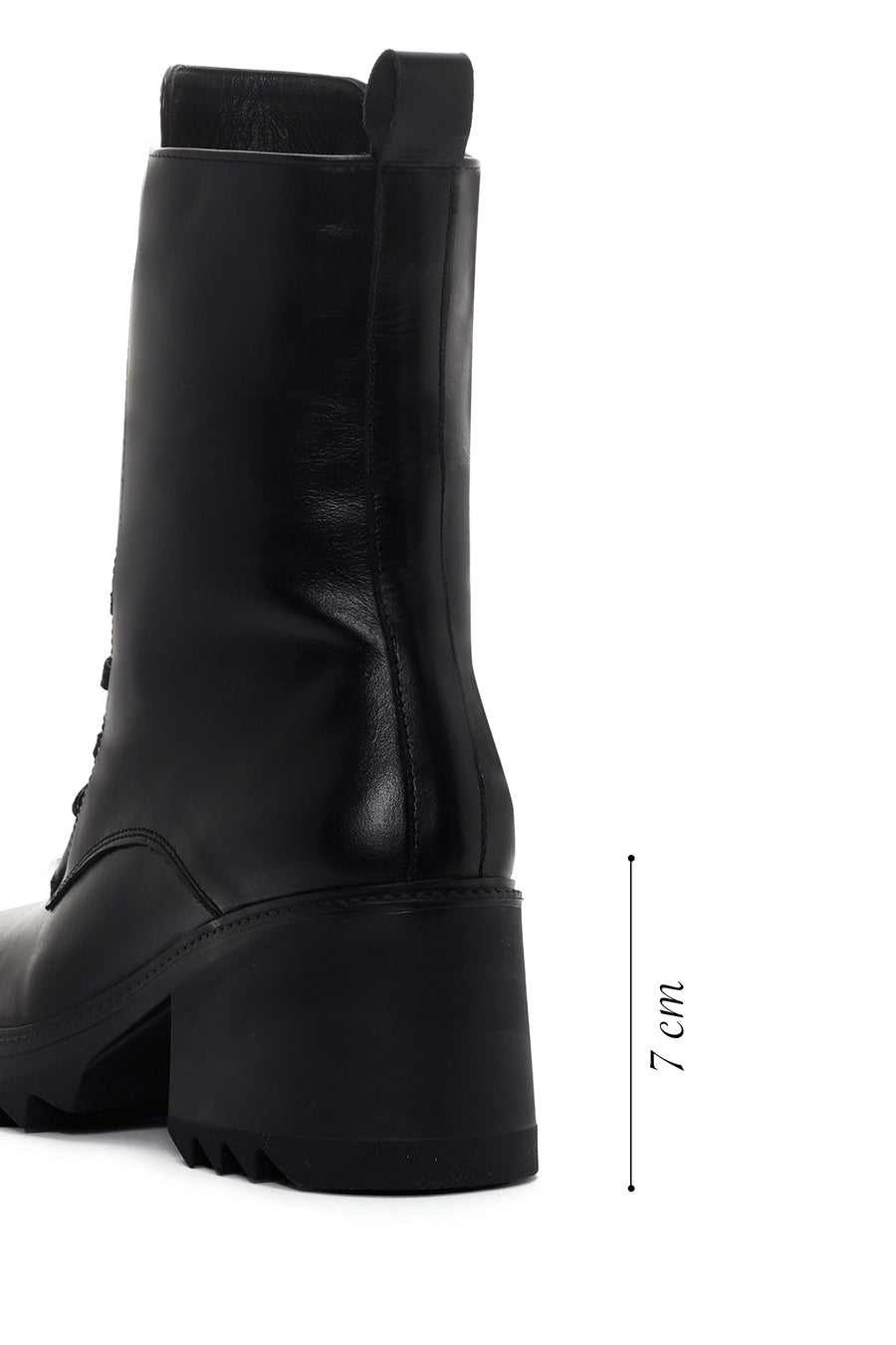 Women's Black Heeled Zippered Classic Leather Boots