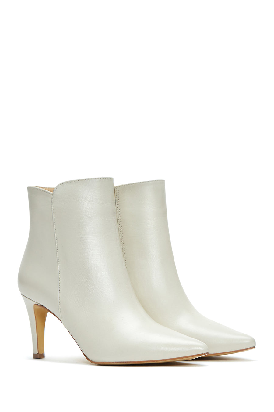 Women's Thin Heeled Zippered Leather Boots