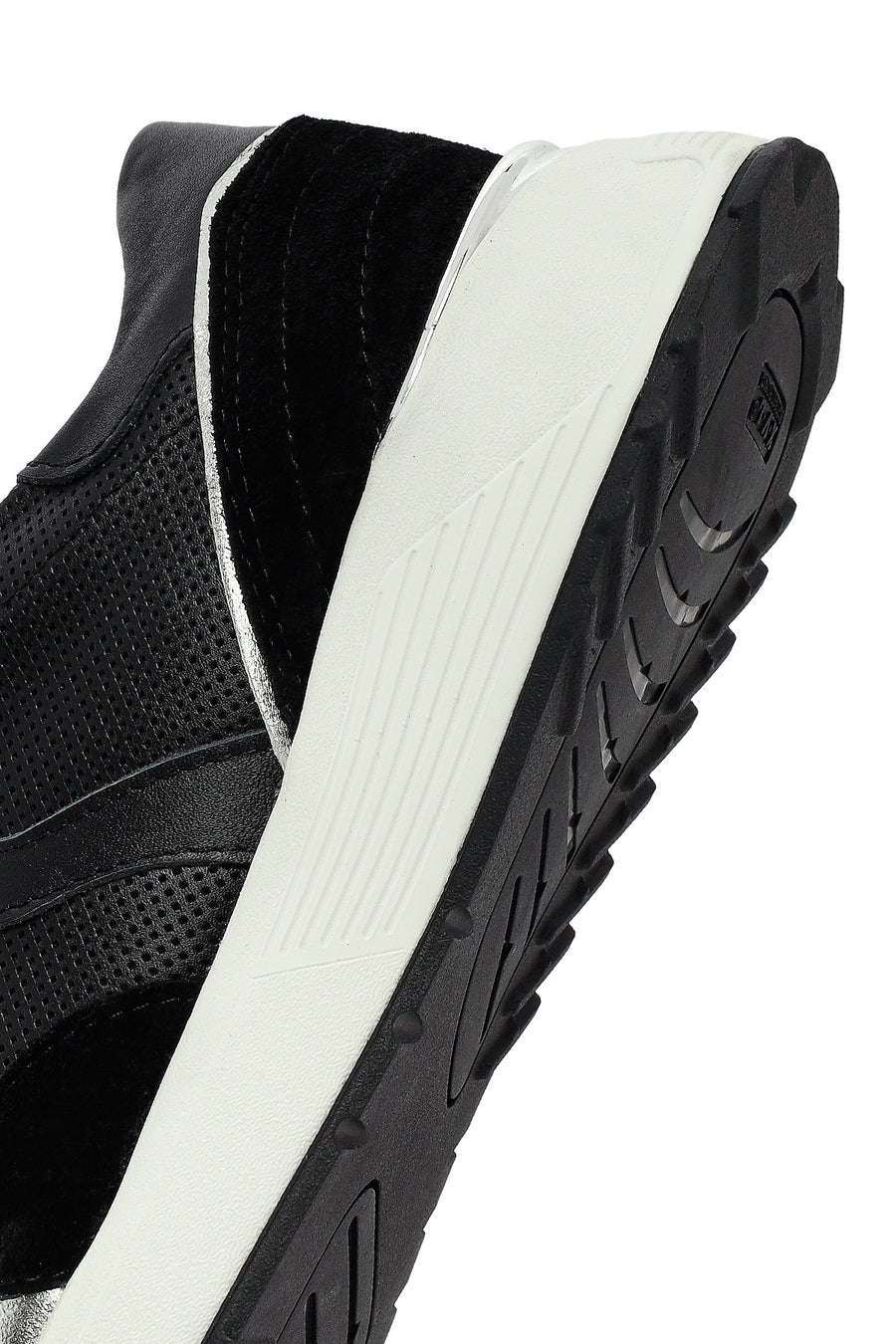 Woman Black Lace-Up Thick Sole Leather Sneakers