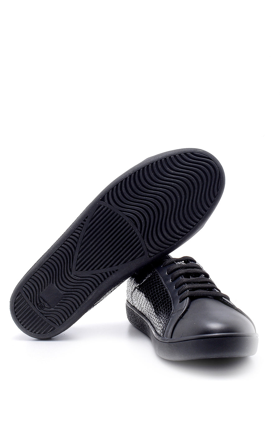 women sneakers