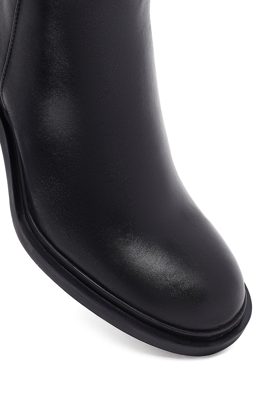 Woman Black Zippered Chunky Heels Leather Boat