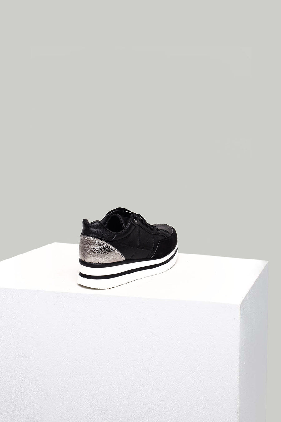 High-Sole Women's Sneaker