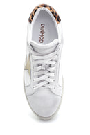 Women's Leather Star Detailed Sneaker | Derimod