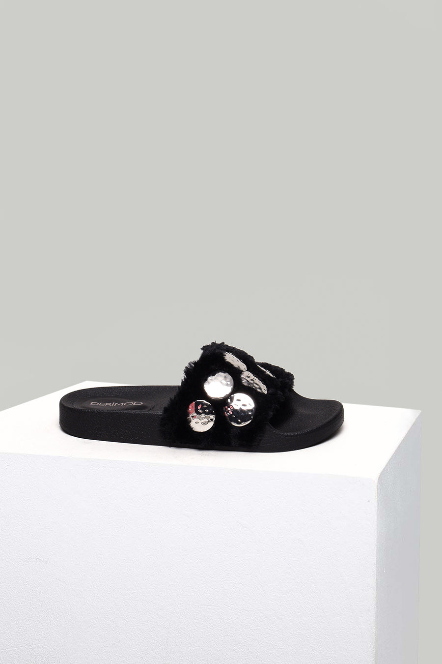 Metal Detailed Plush Women's Slippers