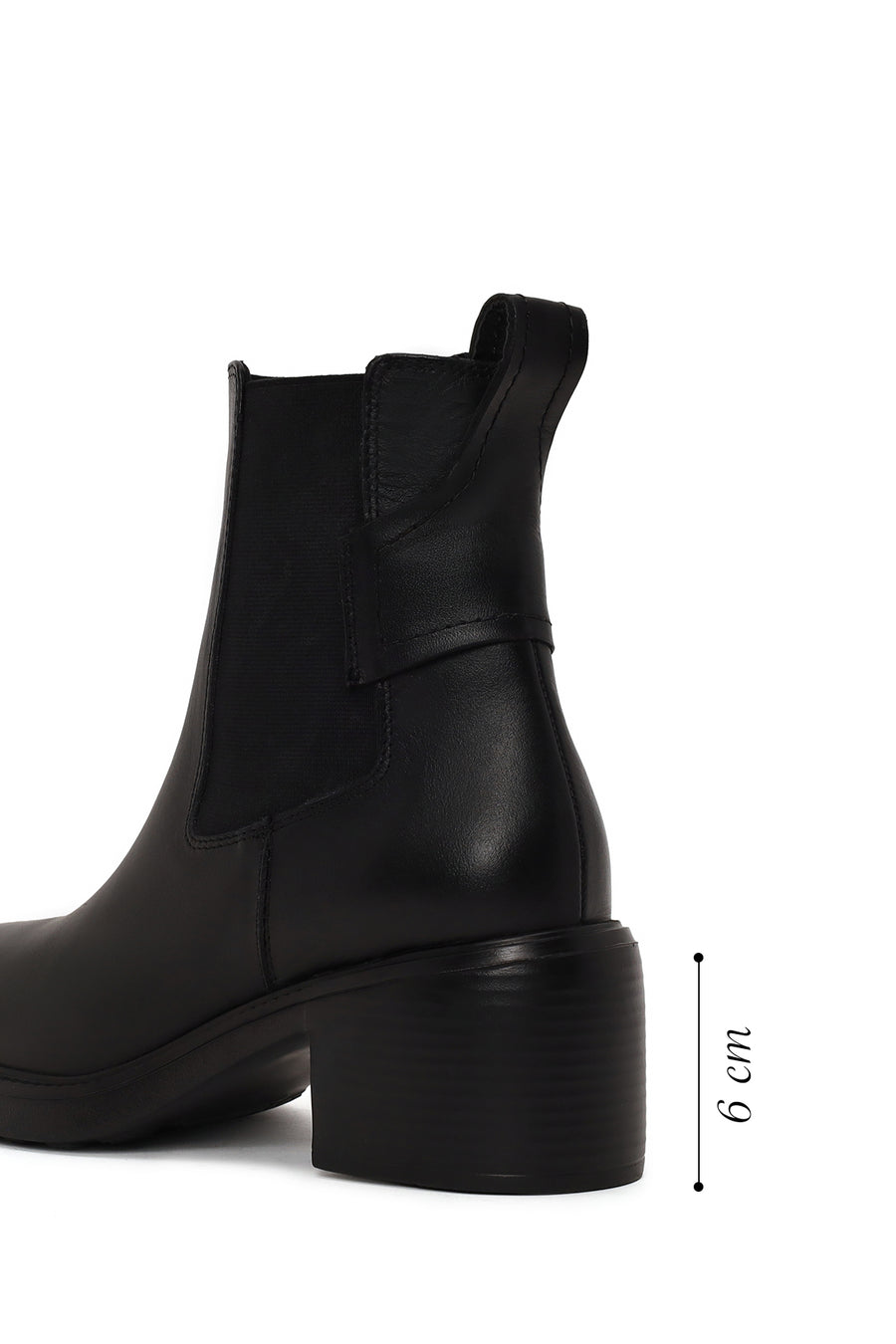 Woman Black Chunky-Heeled Leather Chelsea Boots