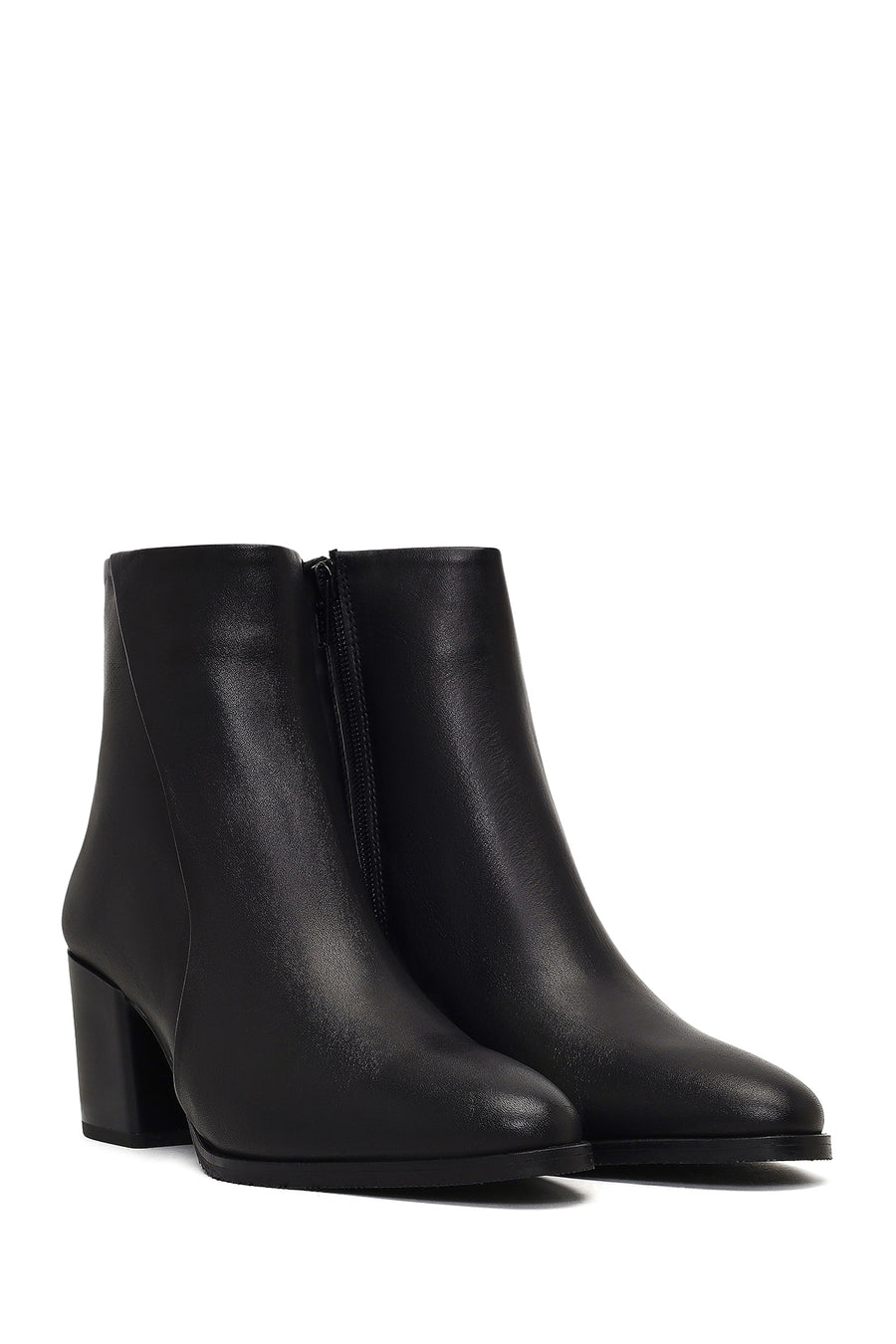 Woman Black Zip Closure Thick-Heeled Leather Boots
